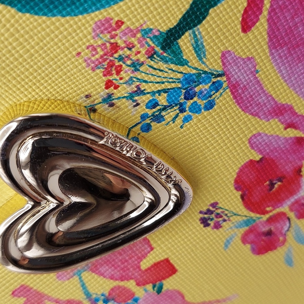 Betsey Johnson Yellow Floral Wristlet Clutch, GC, 8"x4.5". - Picture 8 of 10